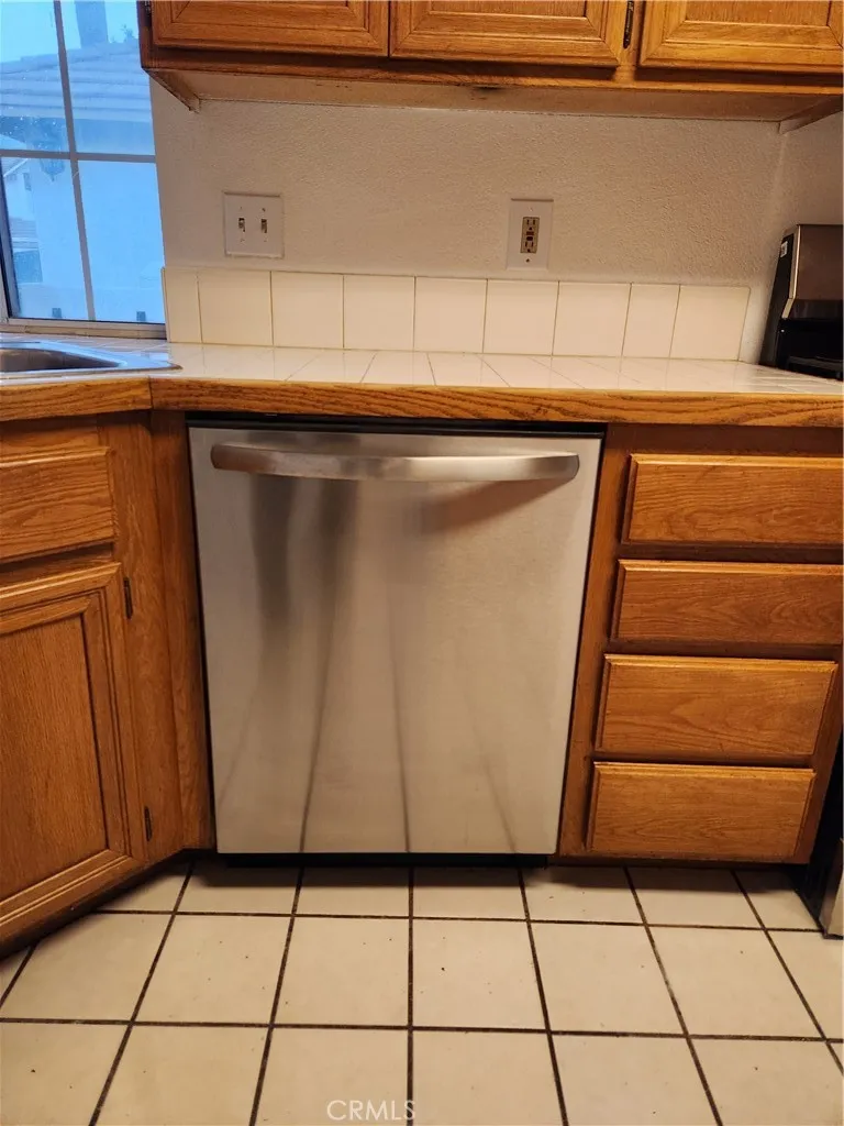 7545 Calais Court, Rancho Cucamonga, California 91730 home-pic-9