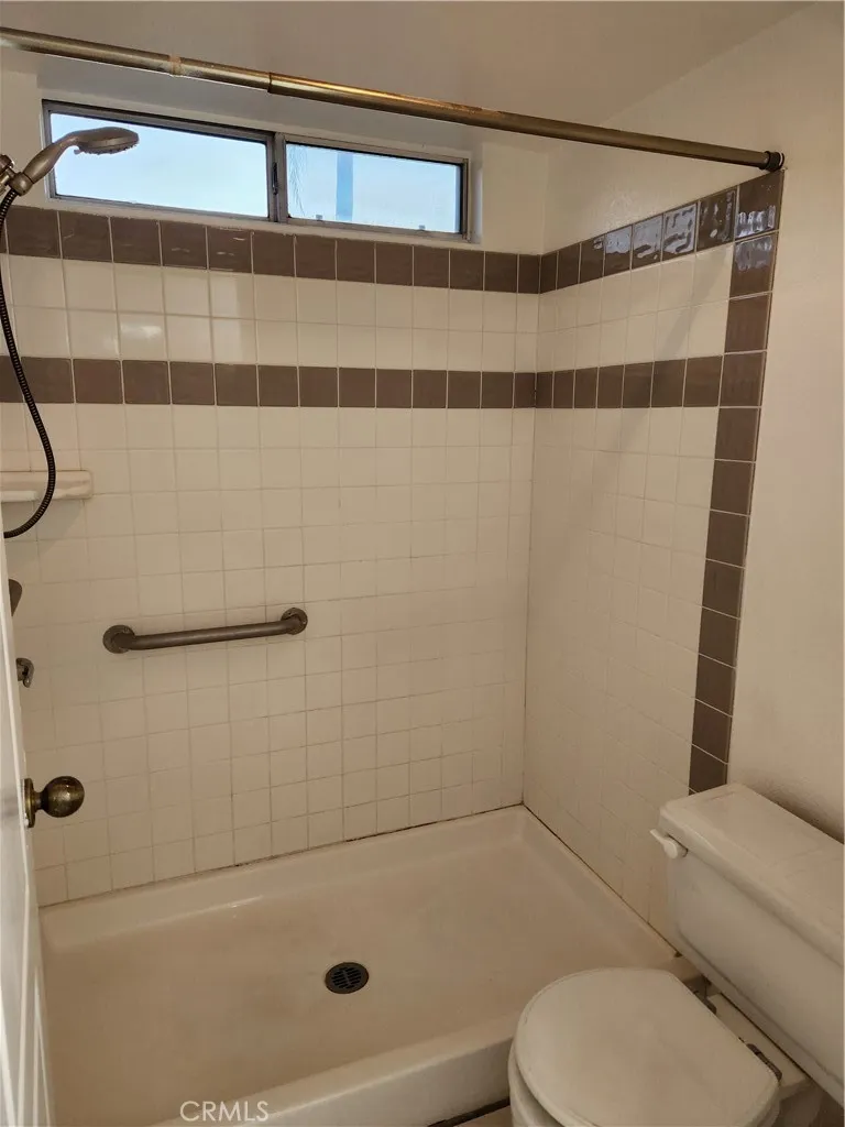 7545 Calais Court, Rancho Cucamonga, California 91730 home-pic-17
