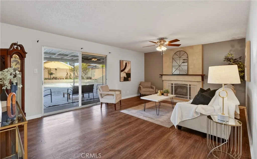 10401 Dakota, Garden Grove, California 92843 home-pic-1