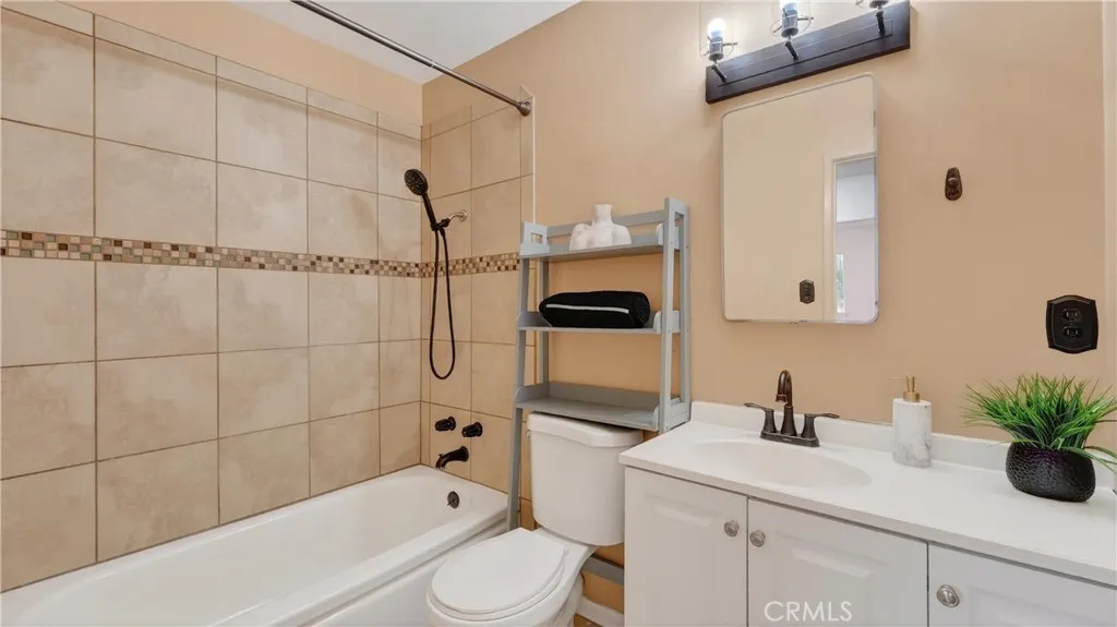 10401 Dakota, Garden Grove, California 92843 home-pic-15