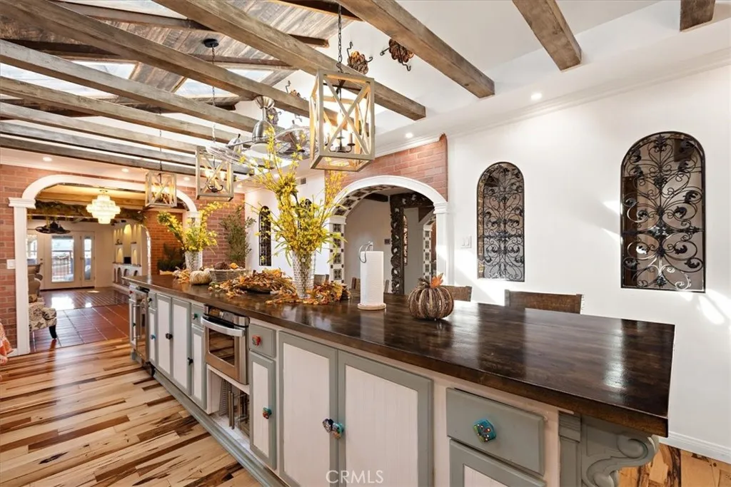 3428 Circle Road, San Bernardino, California 92405 home-pic-17