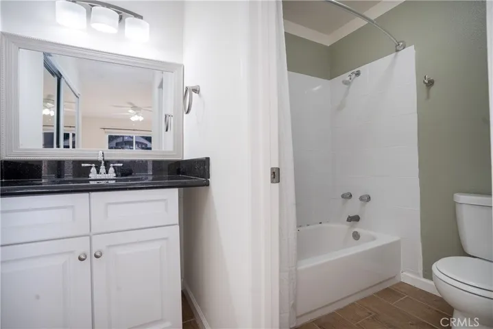 bathroom #1 master