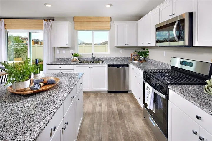 30795 Draco Drive, Winchester, California 92596