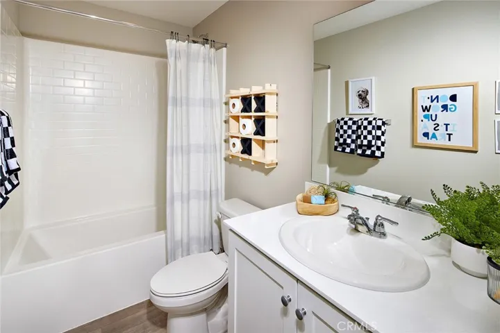 30795 Draco Drive, Winchester, California 92596