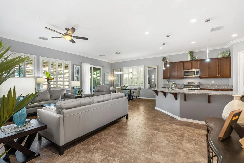 42941 Cusino Court, Indio, California 92203 home-pic-4