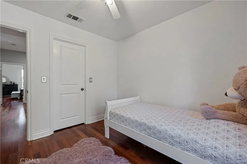 23402 Brookdale Lane 56, Valencia, California 91355 home-pic-38