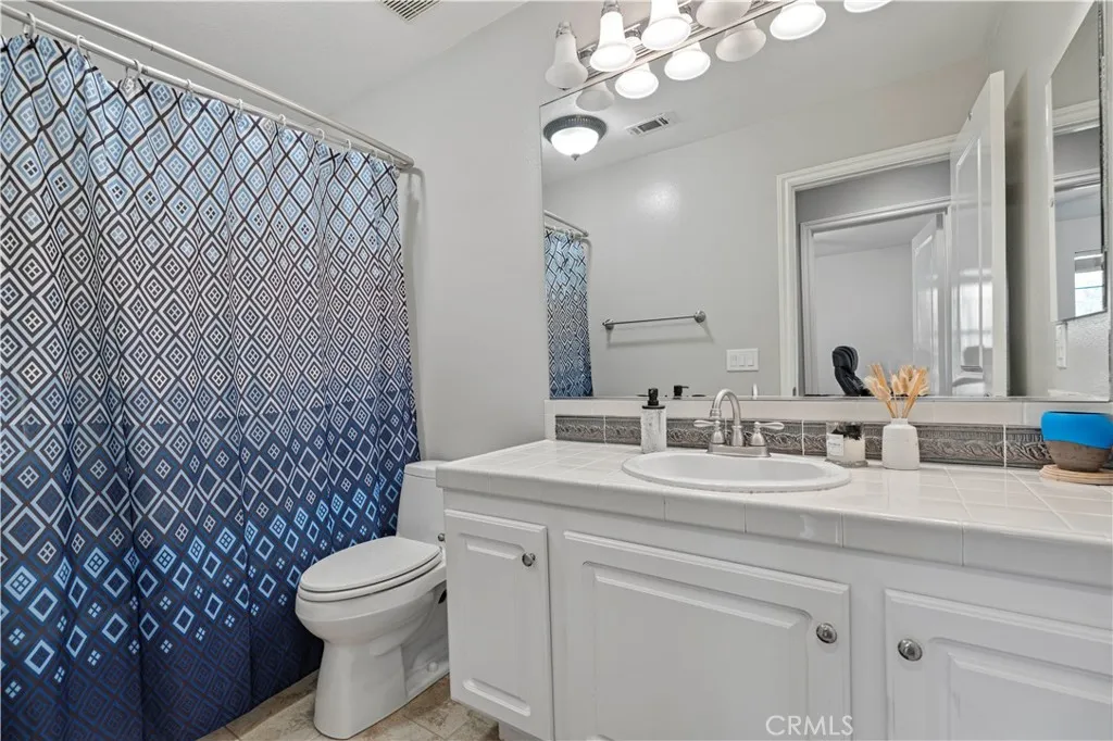 23402 Brookdale Lane 56, Valencia, California 91355 home-pic-43