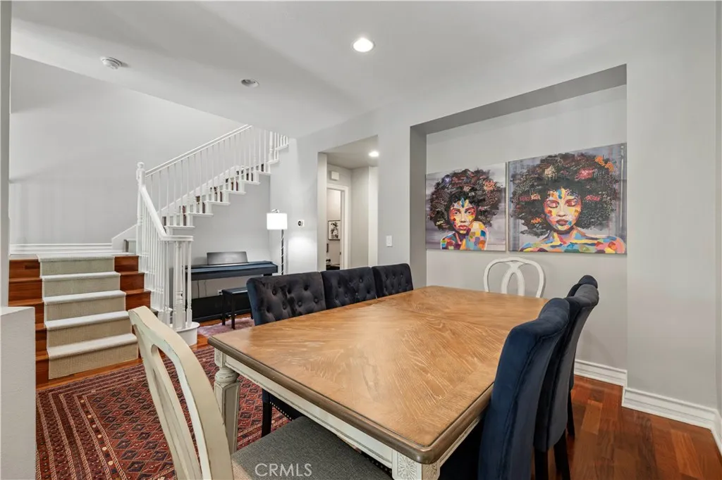 23402 Brookdale Lane 56, Valencia, California 91355 home-pic-8