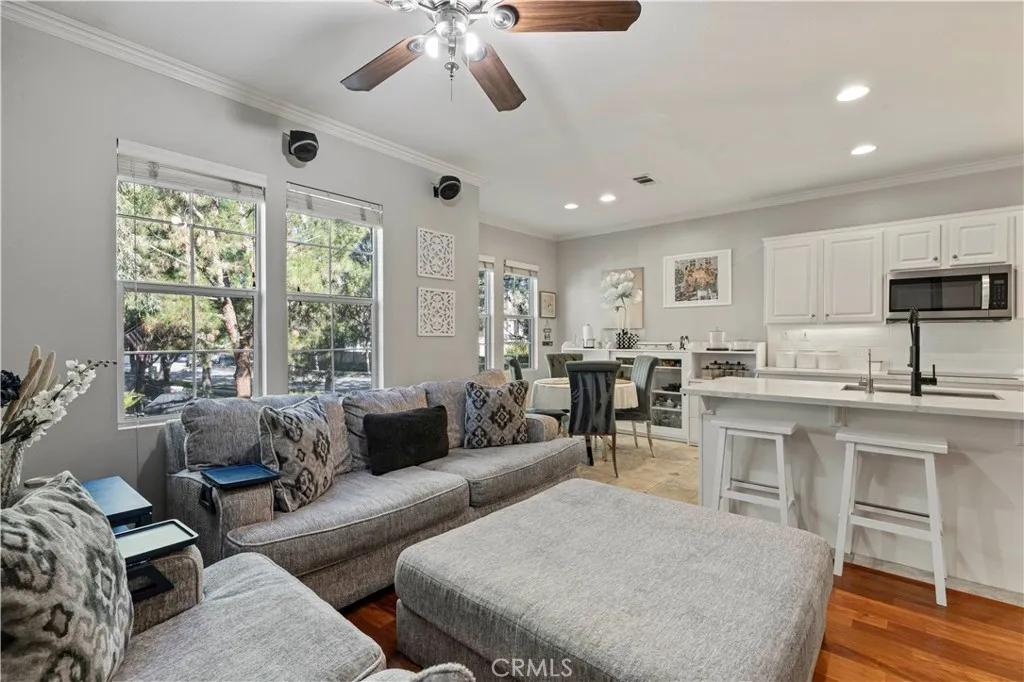 23402 Brookdale Lane 56, Valencia, California 91355 home-pic-21