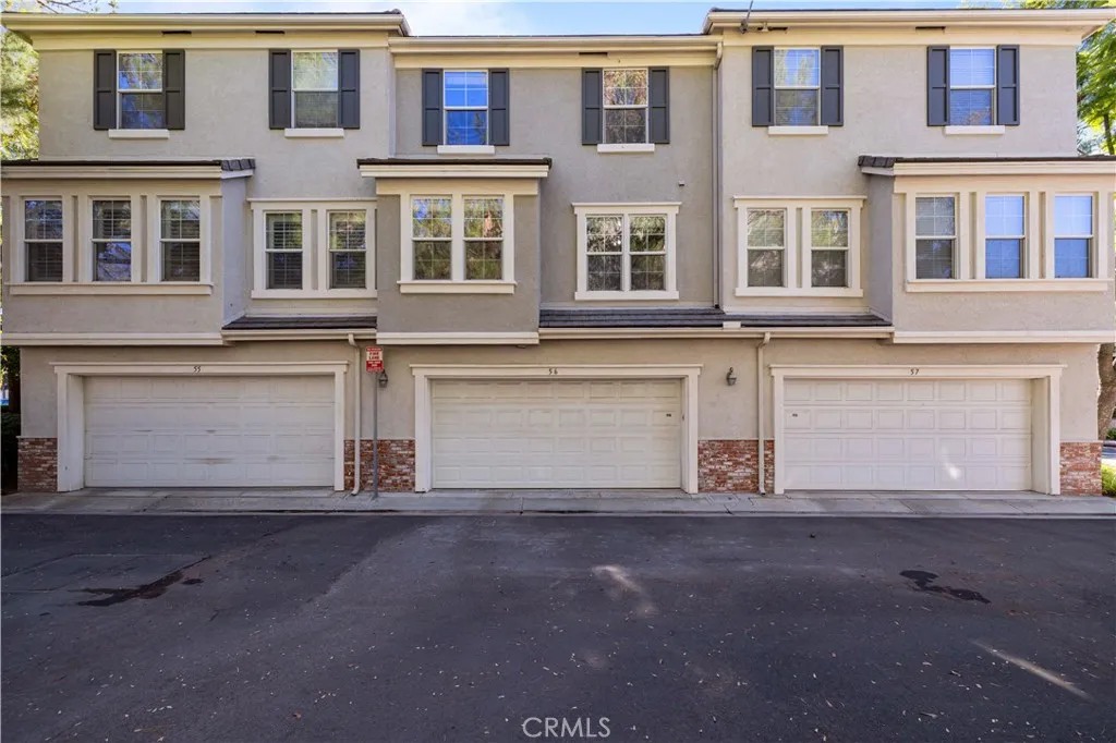 23402 Brookdale Lane 56, Valencia, California 91355 home-pic-60