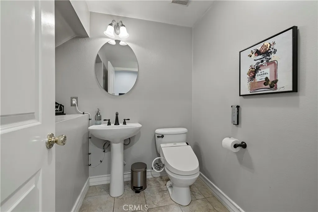 23402 Brookdale Lane 56, Valencia, California 91355 home-pic-25