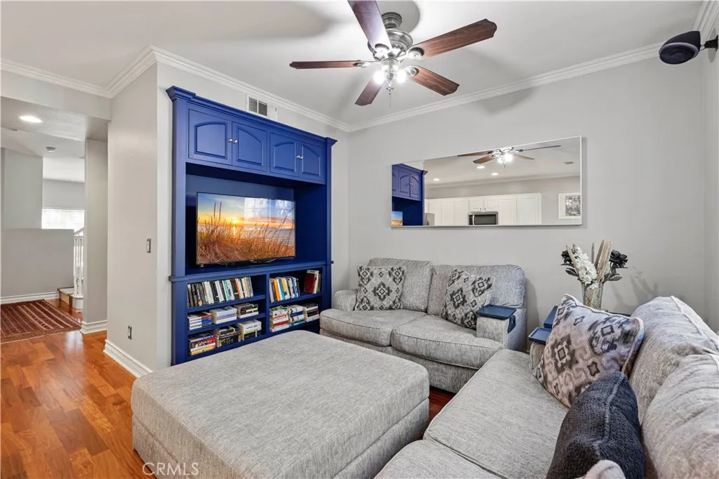 23402 Brookdale Lane 56, Valencia, California 91355 home-pic-18