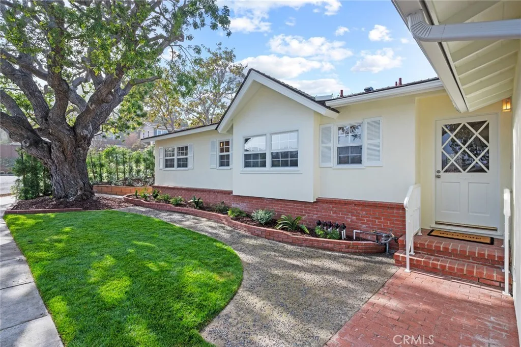 1707 Massena Avenue, Redondo Beach, California 90277 home-pic-32