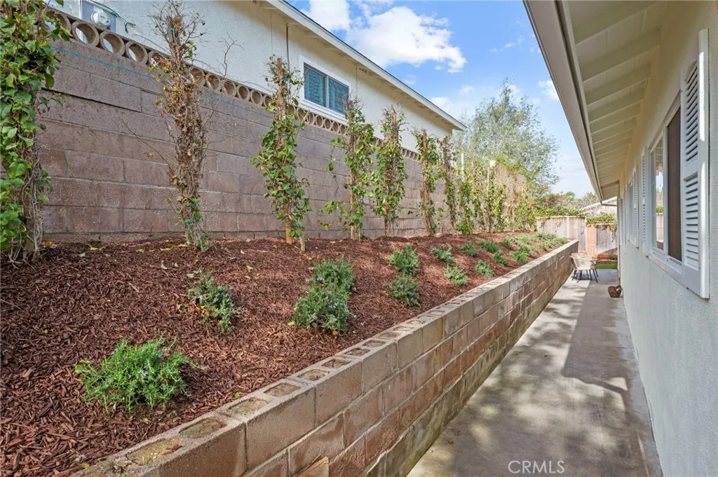 1707 Massena Avenue, Redondo Beach, California 90277 home-pic-35