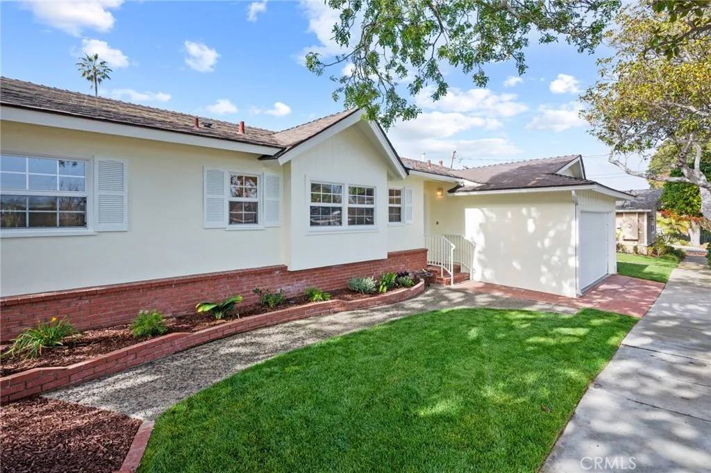 1707 Massena Avenue, Redondo Beach, California 90277 home-pic-31