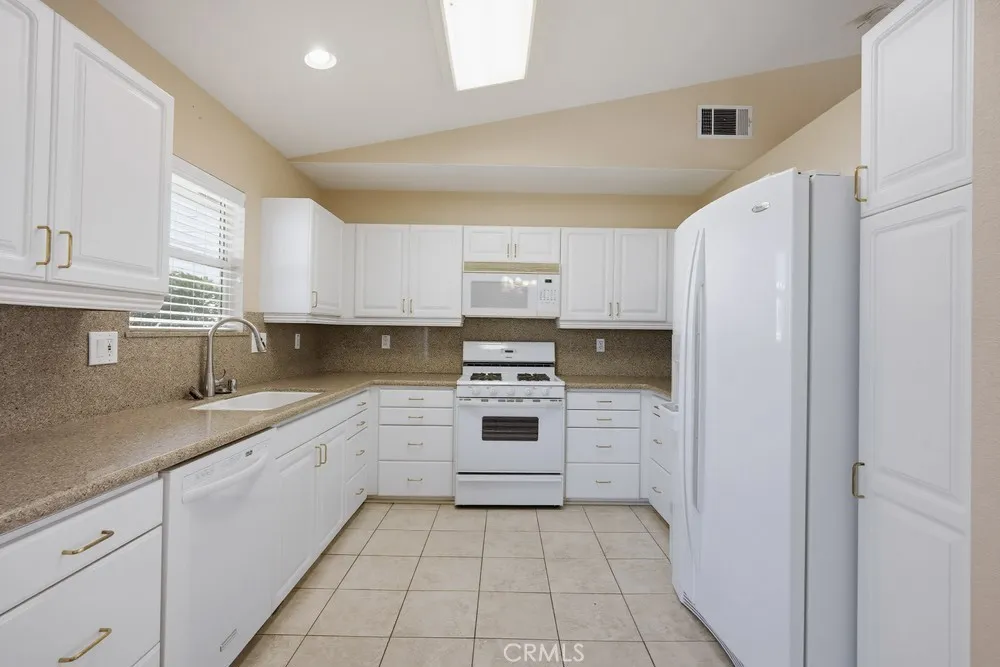 2998 Elder, Hemet, California 92545 home-pic-8