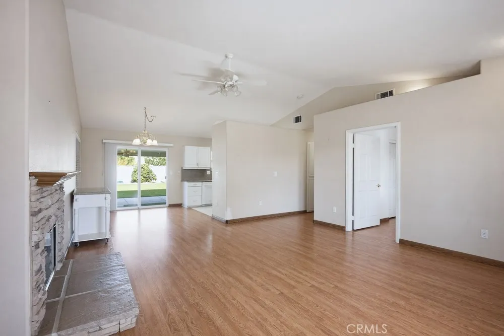 2998 Elder, Hemet, California 92545 home-pic-6