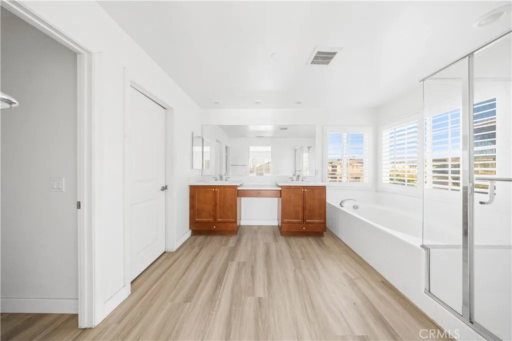 15609 Paprika Lane, Fontana, California 92336 home-pic-17