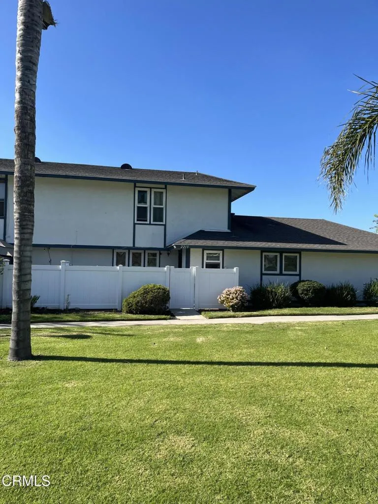 2213 Miramar Walk 2213, Oxnard, California 93035 home-pic-2