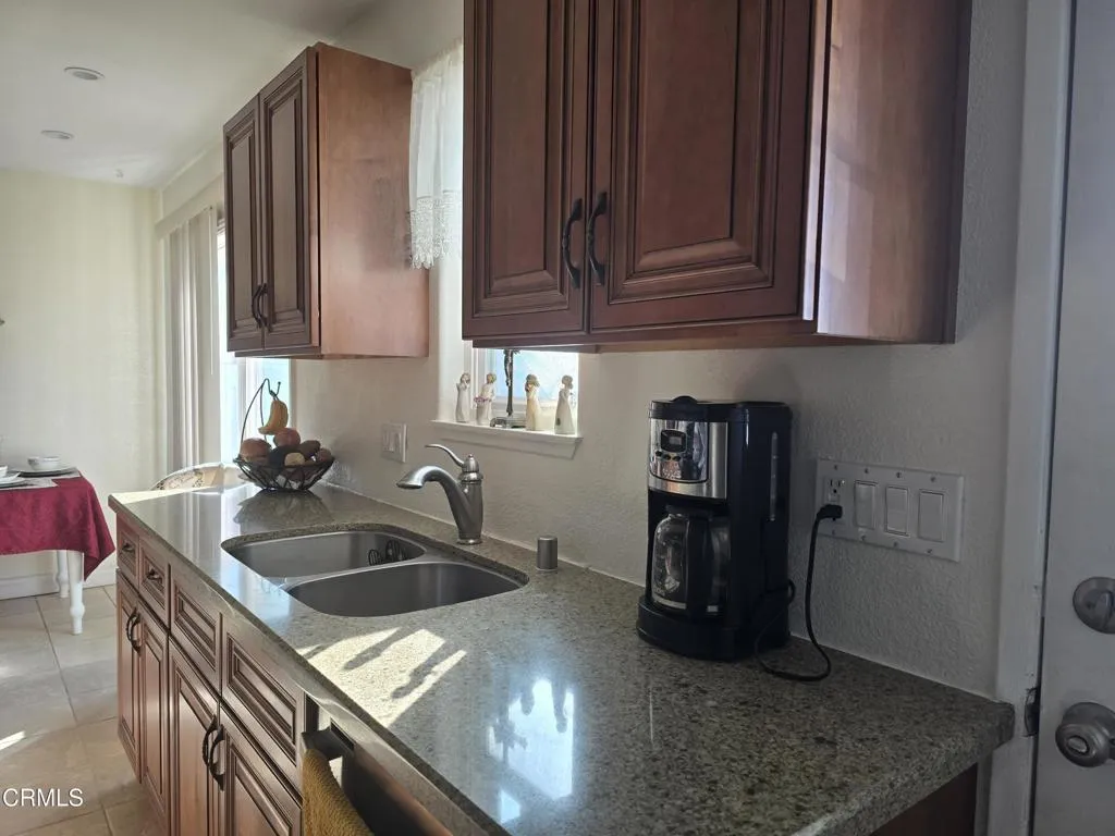 2213 Miramar Walk 2213, Oxnard, California 93035 home-pic-10
