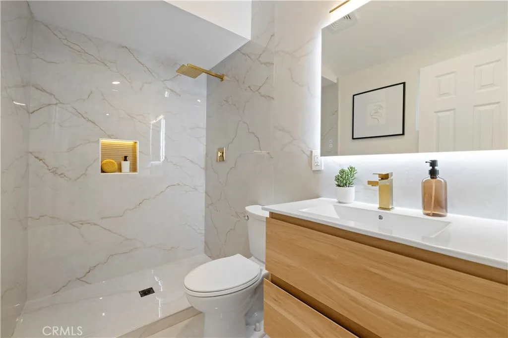 18640 Kimbrough Street, Canyon Country, California 91351 home-pic-12