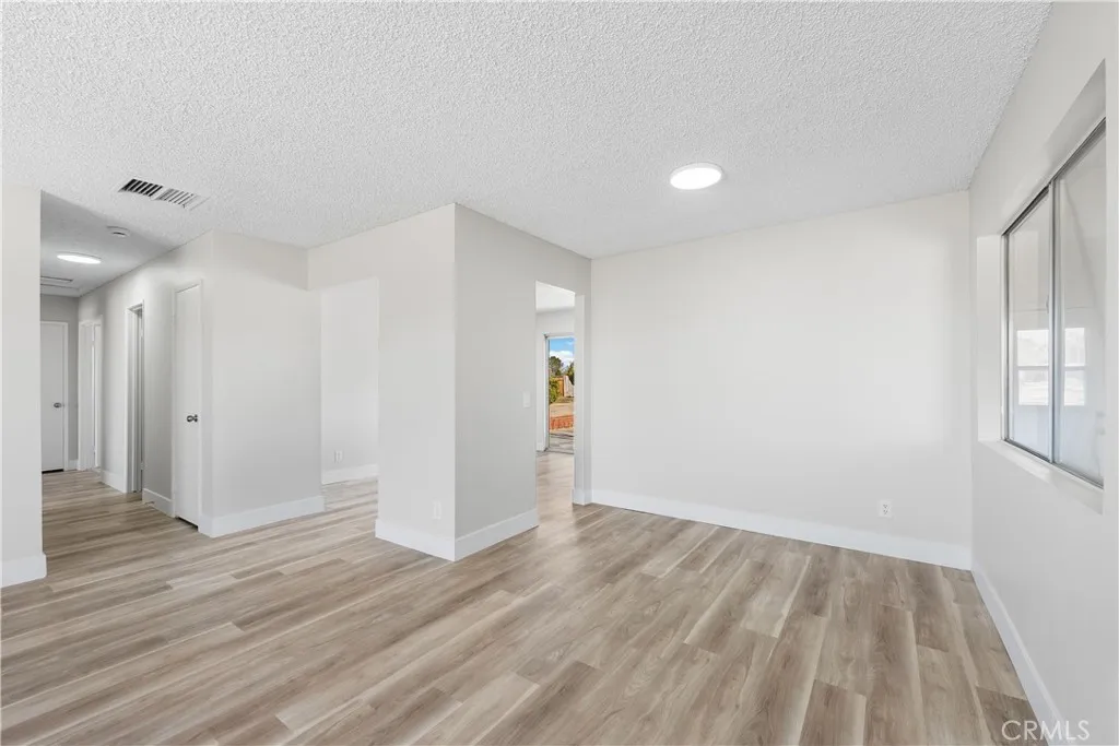 40596 Fieldspring, Lancaster, California 93535 home-pic-7
