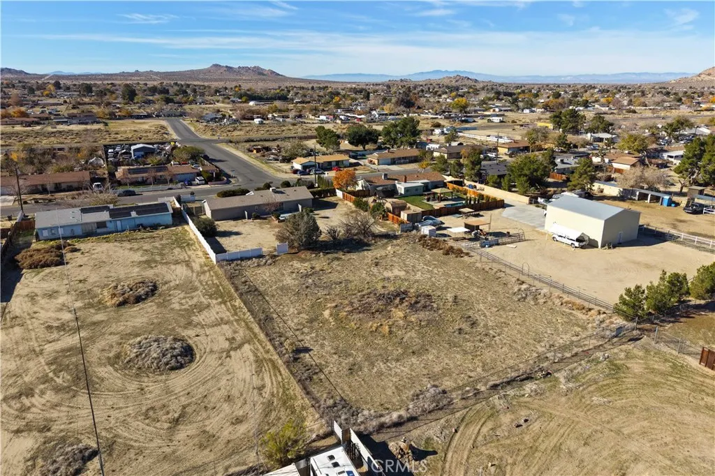 40596 Fieldspring, Lancaster, California 93535 home-pic-44