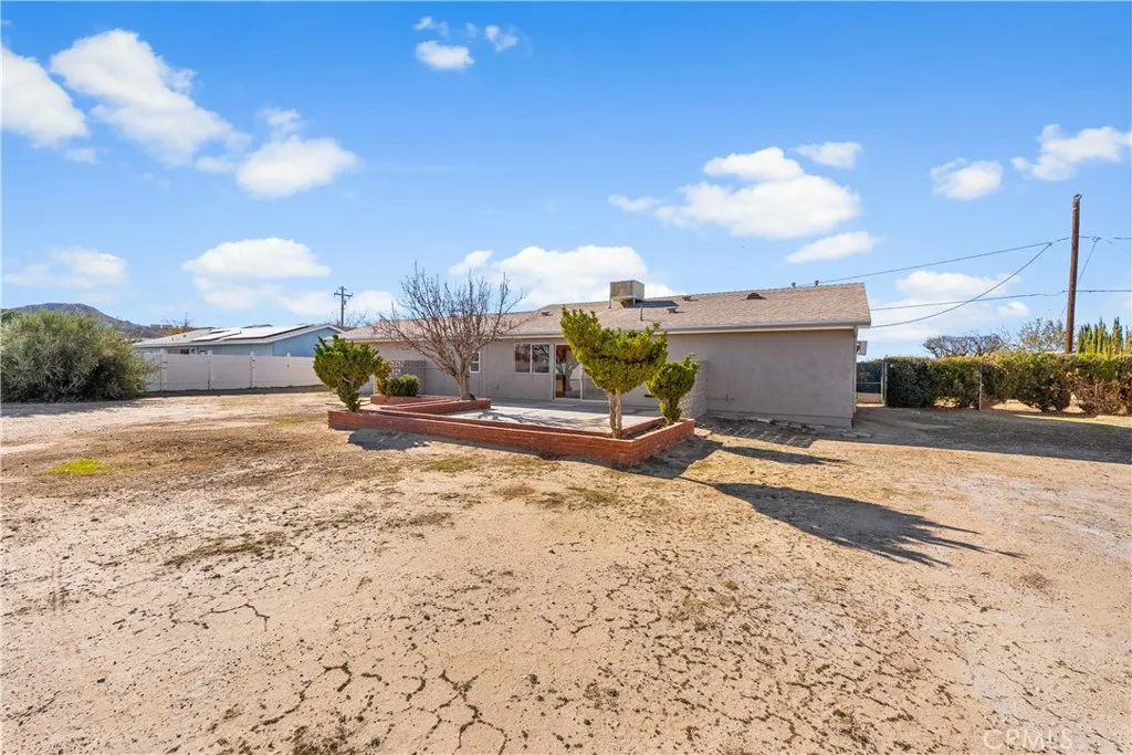 40596 Fieldspring, Lancaster, California 93535 home-pic-35