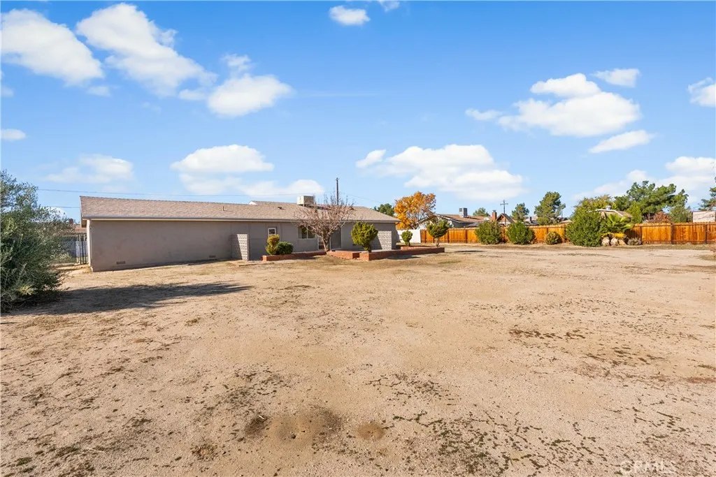 40596 Fieldspring, Lancaster, California 93535 home-pic-37