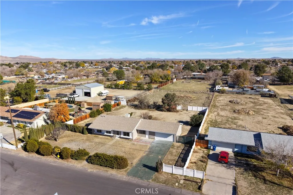 40596 Fieldspring, Lancaster, California 93535 home-pic-39