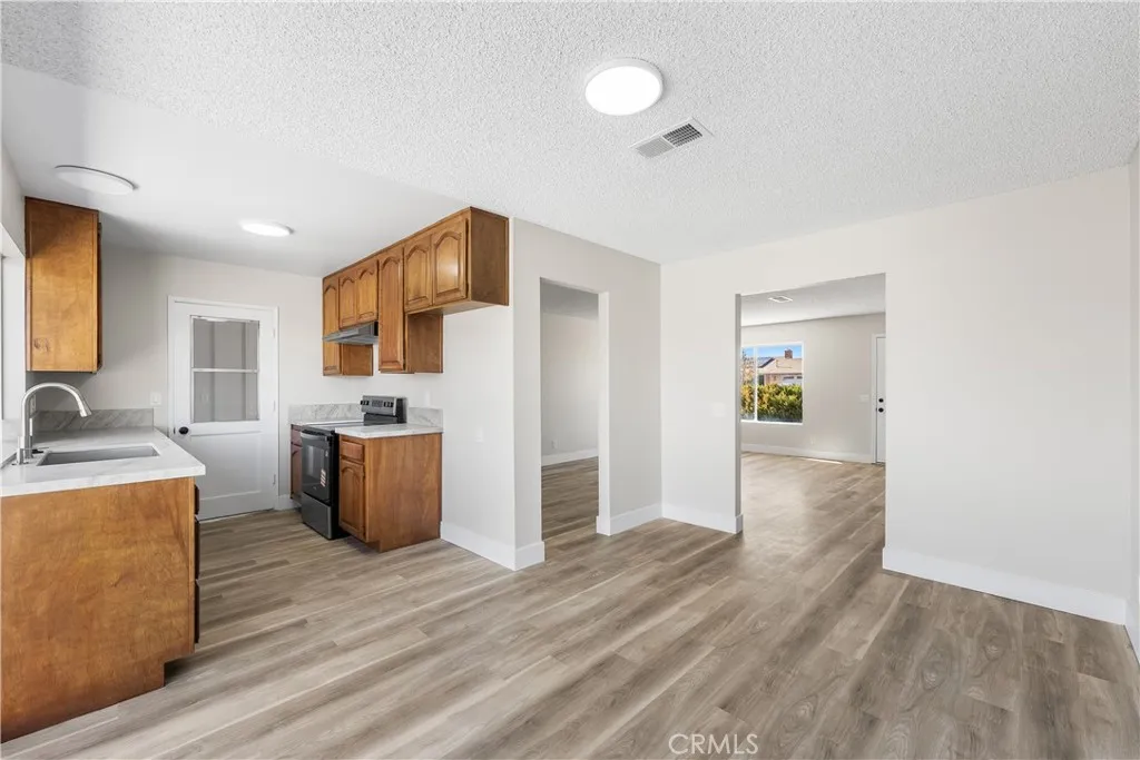 40596 Fieldspring, Lancaster, California 93535 home-pic-13
