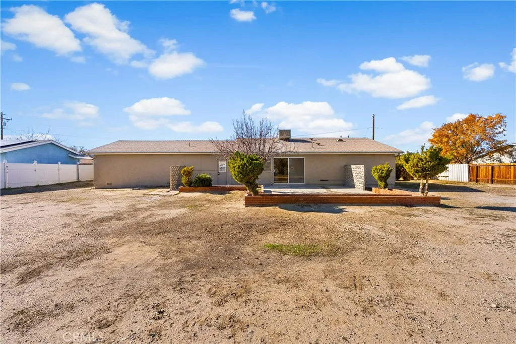 40596 Fieldspring, Lancaster, California 93535 home-pic-36