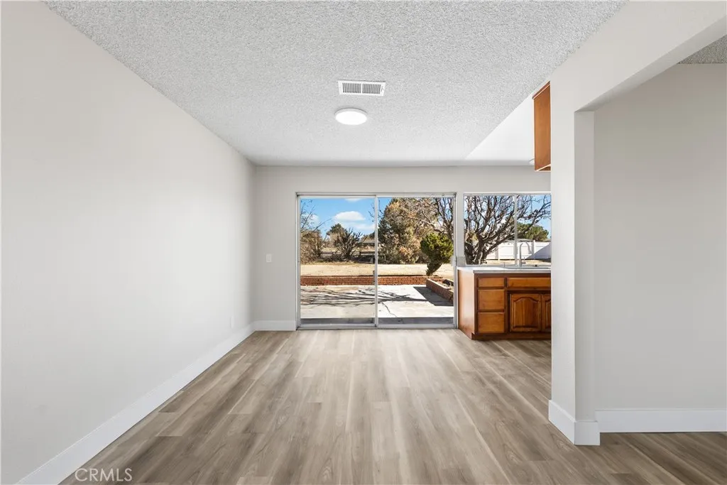 40596 Fieldspring, Lancaster, California 93535 home-pic-11