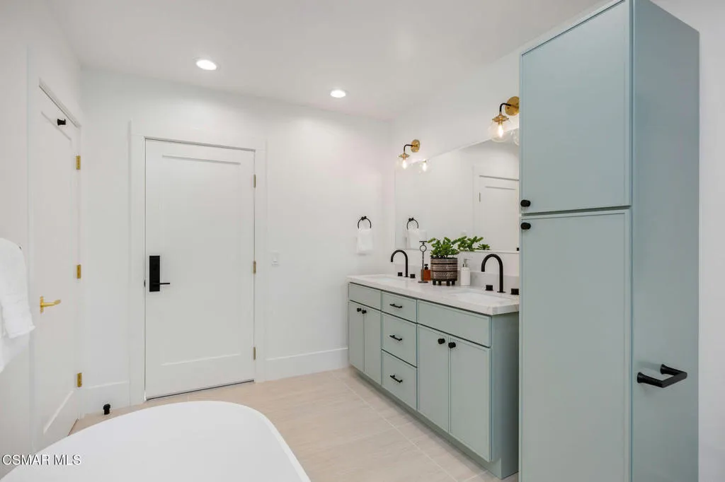 1324 La Granada Drive, Thousand Oaks, California 91362 home-pic-31