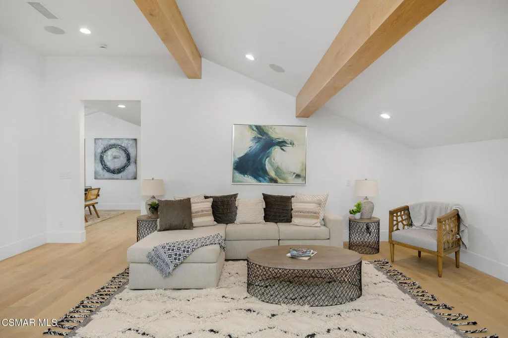 1324 La Granada Drive, Thousand Oaks, California 91362 home-pic-18