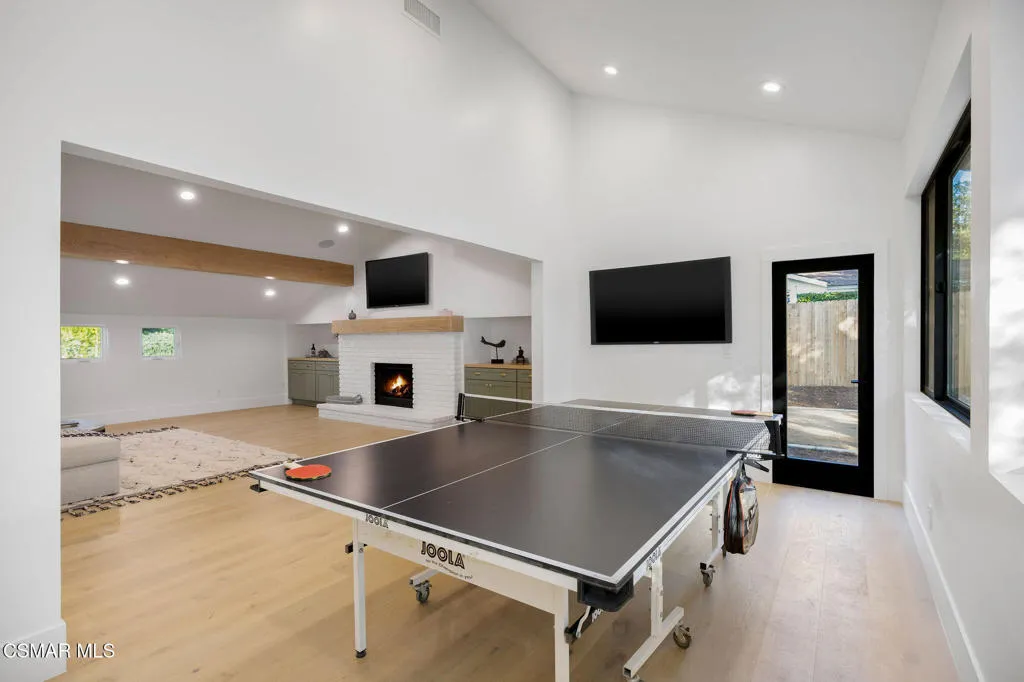 1324 La Granada Drive, Thousand Oaks, California 91362 home-pic-19