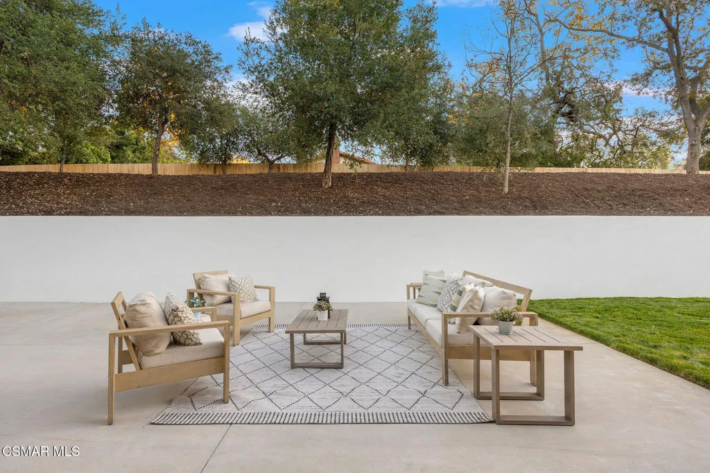 1324 La Granada Drive, Thousand Oaks, California 91362 home-pic-40
