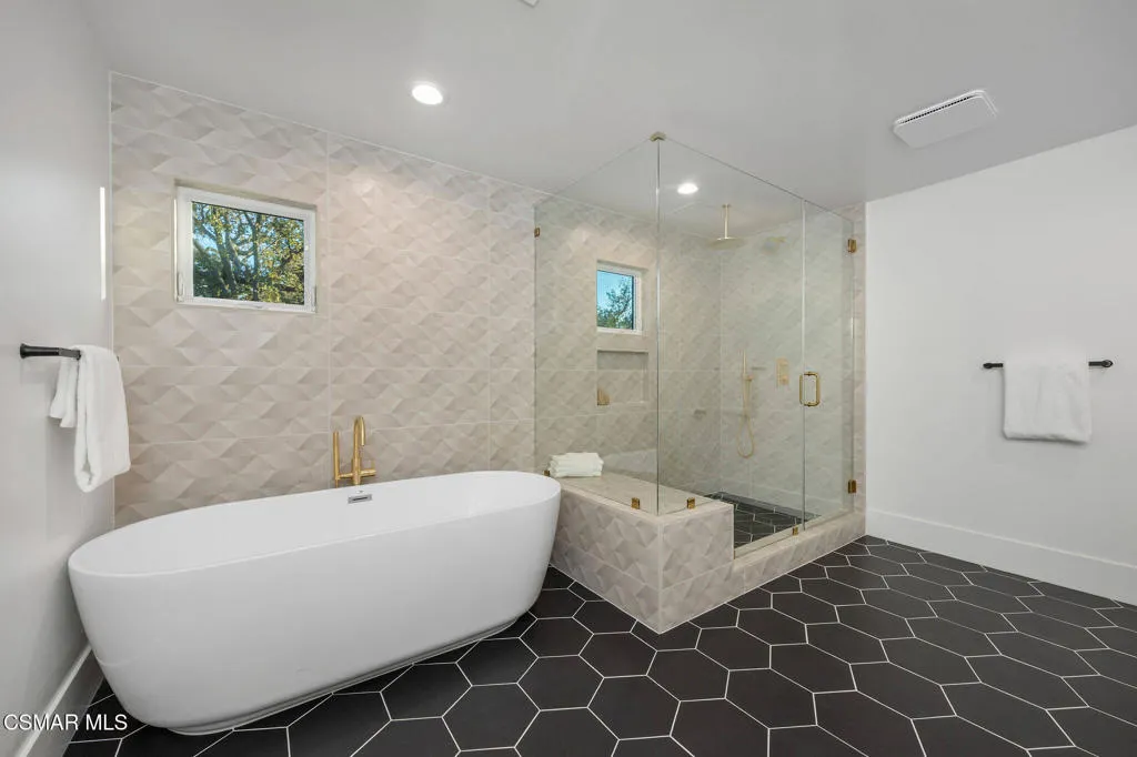 1324 La Granada Drive, Thousand Oaks, California 91362 home-pic-26