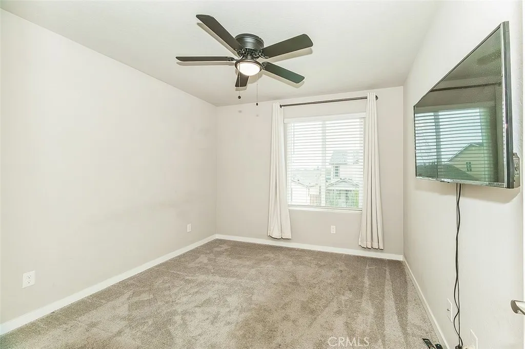 4085 N Sandrini, Fresno, California 93723 home-pic-25