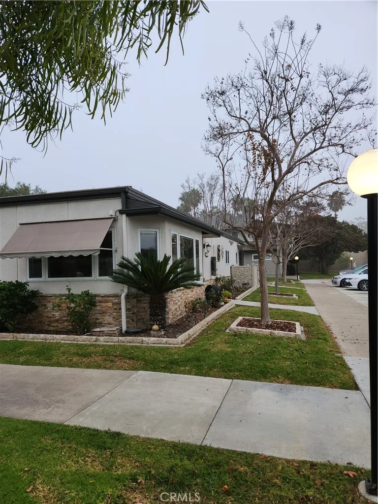 1921 St John Rd 35a M15, Seal Beach, California 90740 home-pic-3