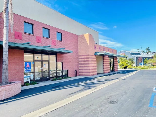 102 Cross 130, San Luis Obispo, California 93401