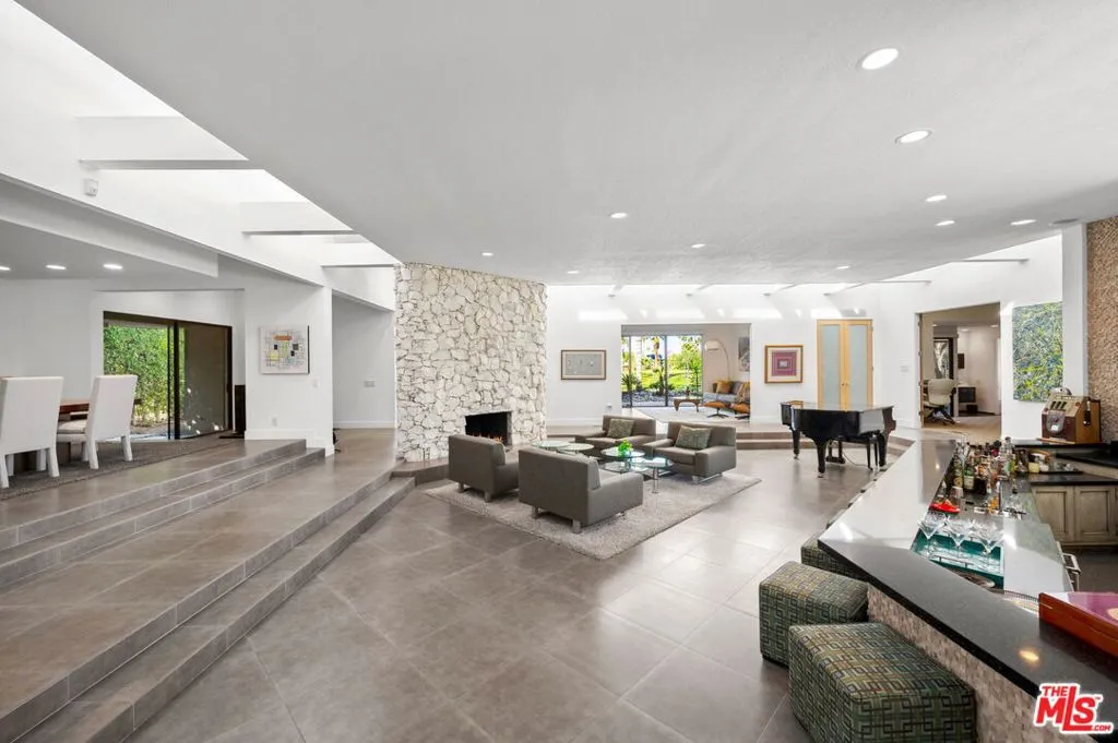 1650 E Murray Canyon Drive, Palm Springs, California 92264 home-pic-10