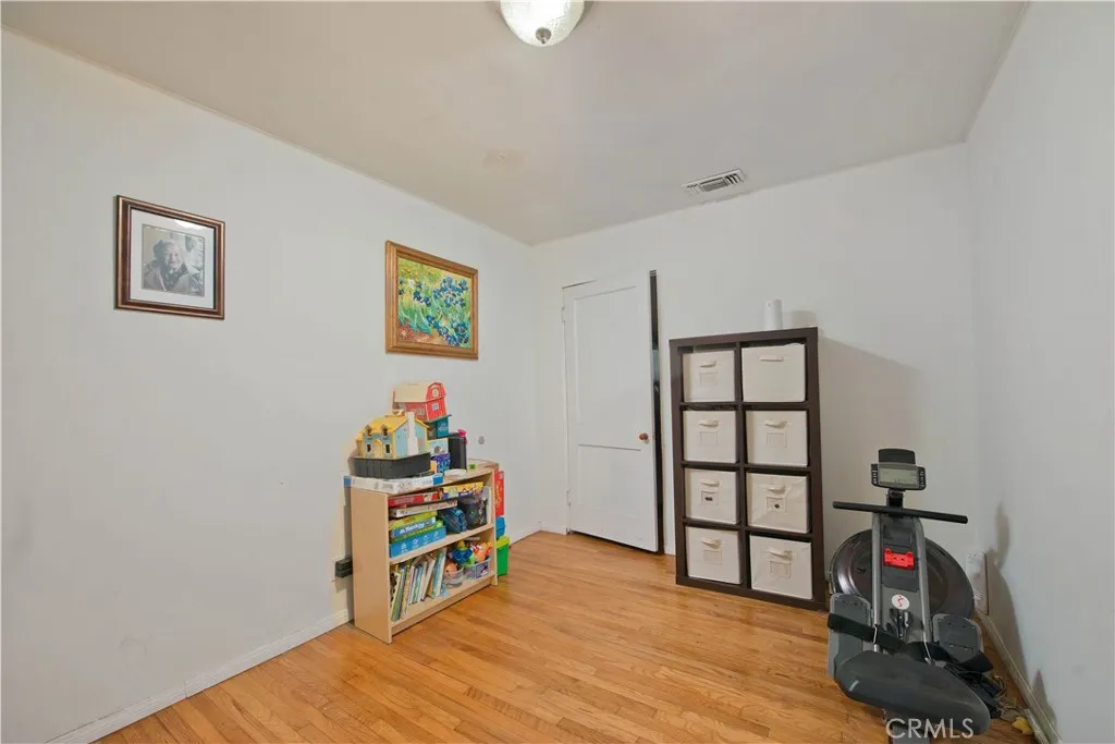 10851 Woodbine, Los Angeles, California 90034 home-pic-17