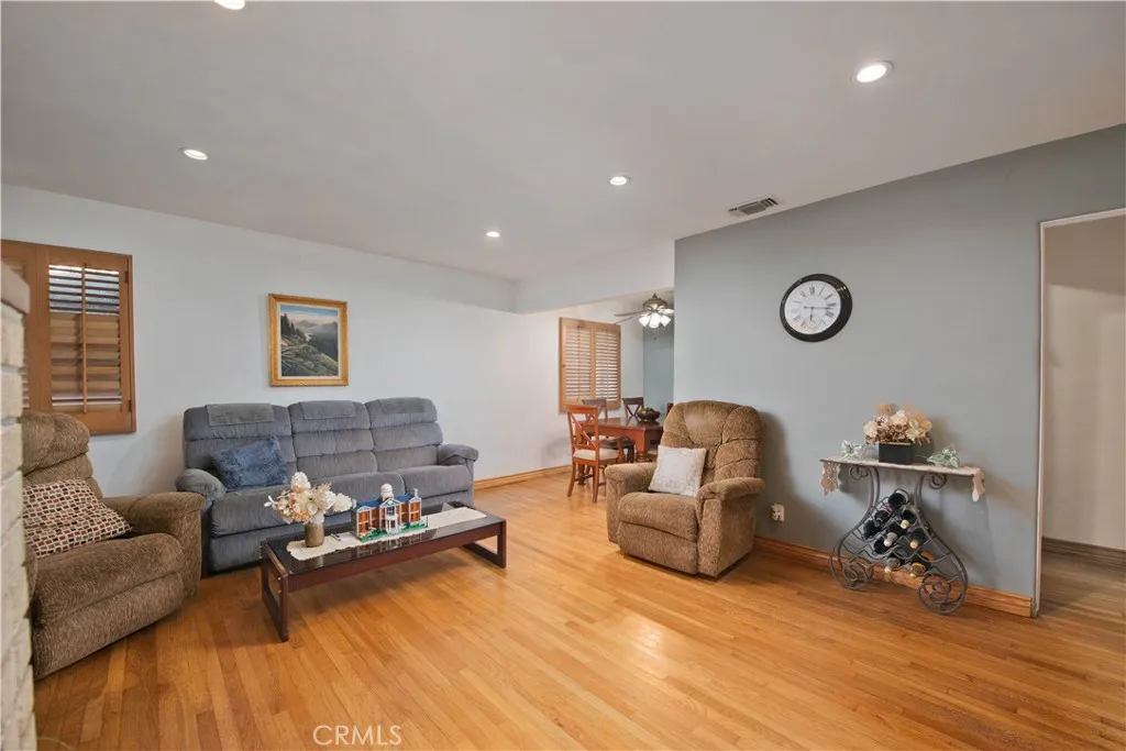 10851 Woodbine, Los Angeles, California 90034 home-pic-3
