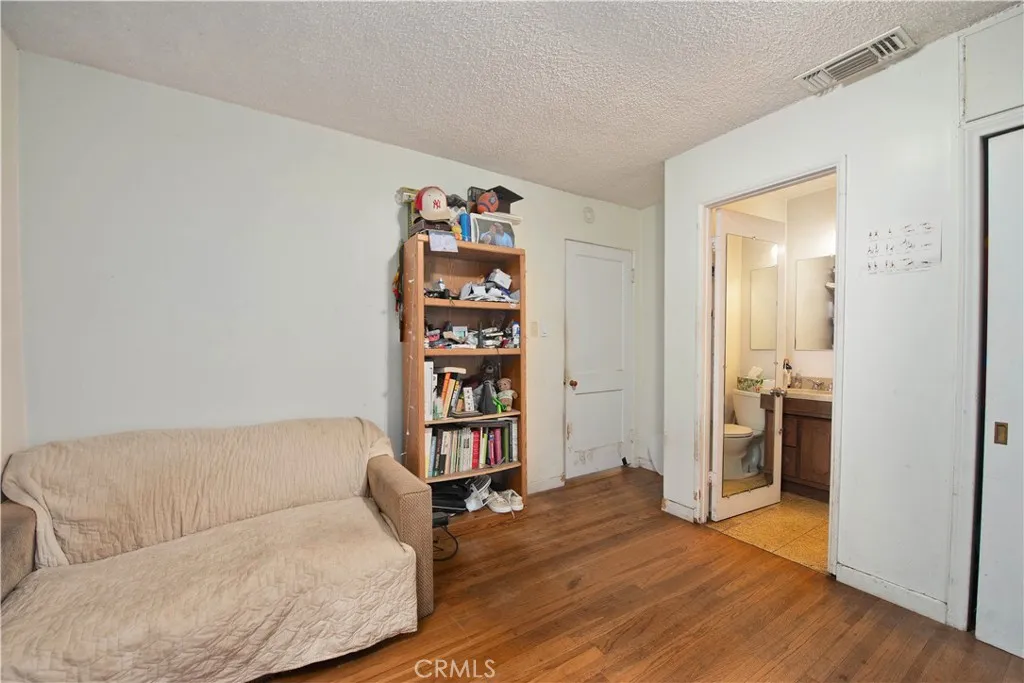 10851 Woodbine, Los Angeles, California 90034 home-pic-19
