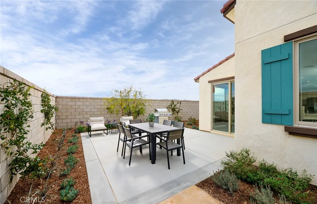 1239 Kingfisher Street, Hemet, California 92545 home-pic-10