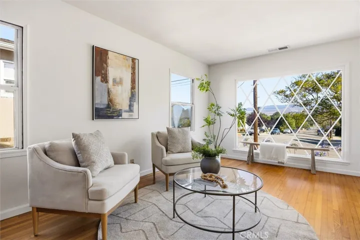 479 Mitchell, San Luis Obispo, California 93401