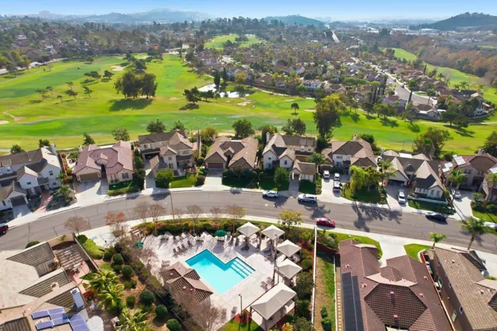 Comm Pool & Golf Course