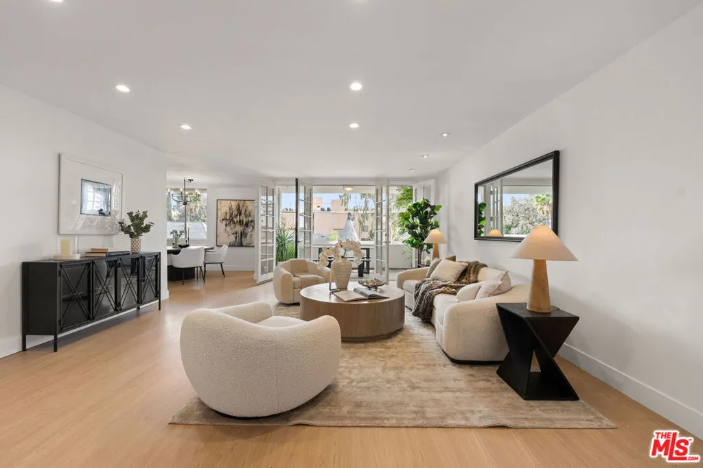 7309 E Franklin Avenue 404, Los Angeles, California 90046 home-pic-8