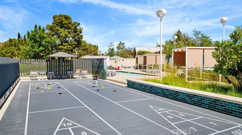 652 Sonia, Irvine, California 92618 home-pic-7